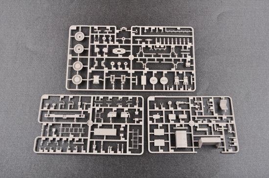 01020- Trumpeter - 1/35 - Russian 9A52-2 Smerch-M multiple rocket launcher of RSZO 9k58 Smerch MRLS