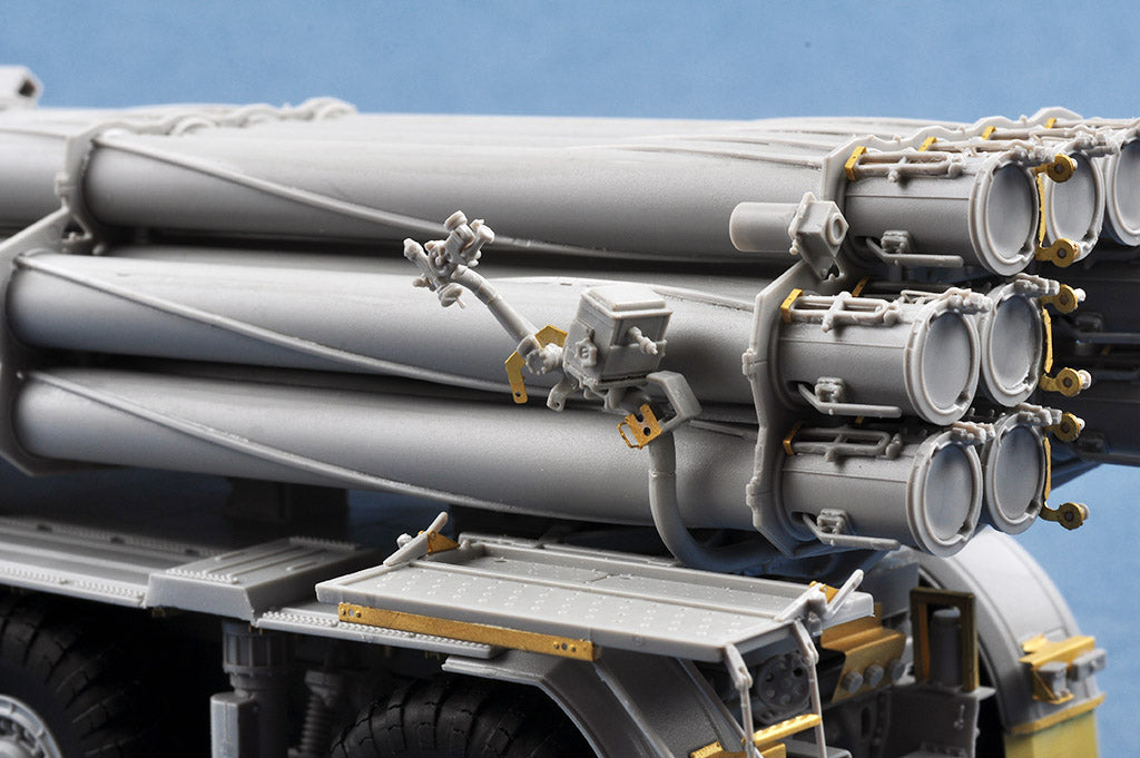 01020- Trumpeter - 1/35 - Russian 9A52-2 Smerch-M multiple rocket launcher of RSZO 9k58 Smerch MRLS