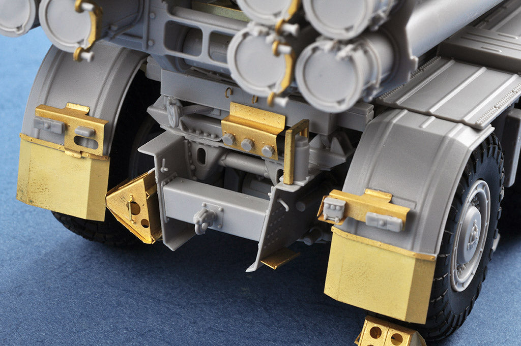 01020- Trumpeter - 1/35 - Russian 9A52-2 Smerch-M multiple rocket launcher of RSZO 9k58 Smerch MRLS