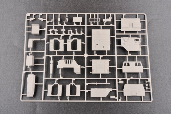 01020- Trumpeter - 1/35 - Russian 9A52-2 Smerch-M multiple rocket launcher of RSZO 9k58 Smerch MRLS