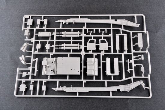 01024- Trumpeter - 1/35 - Ex-Soviet 2P19 Launcher w/R-17 Missile(SS-1C SCUD B)of 8K14 Missile System