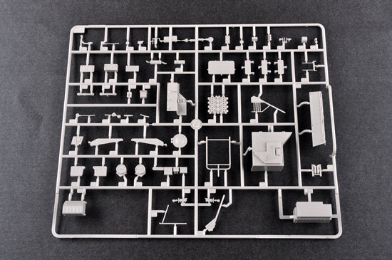 01024- Trumpeter - 1/35 - Ex-Soviet 2P19 Launcher w/R-17 Missile(SS-1C SCUD B)of 8K14 Missile System