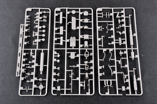 01024- Trumpeter - 1/35 - Ex-Soviet 2P19 Launcher w/R-17 Missile(SS-1C SCUD B)of 8K14 Missile System