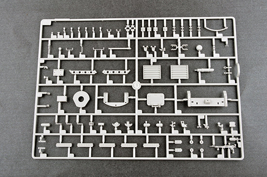 01063- Trumpeter - 1/35 - US Army M4 Command and Control Vehicle (C2V)
