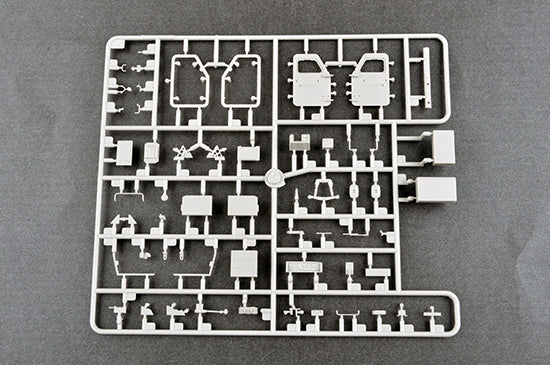 01063- Trumpeter - 1/35 - US Army M4 Command and Control Vehicle (C2V)