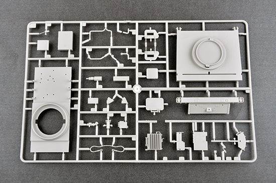 01063- Trumpeter - 1/35 - US Army M4 Command and Control Vehicle (C2V)