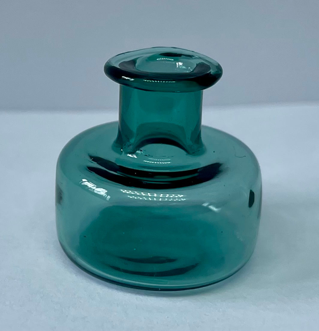 1:12 - Mini Glass Vase - sold each - Style 2