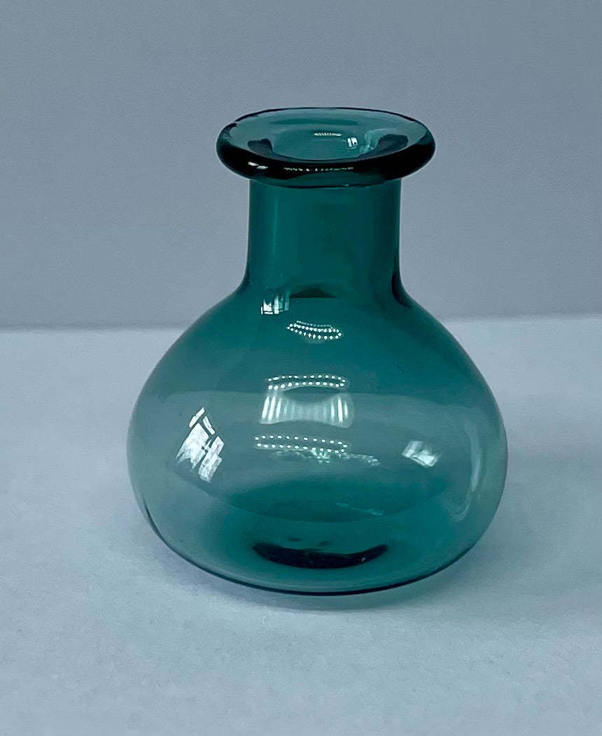1:12 - Mini Glass Vase - sold each - Style 4
