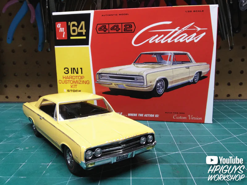 AMT1066 - 1:25 1964 Olds Cutlass 442 Hardtop