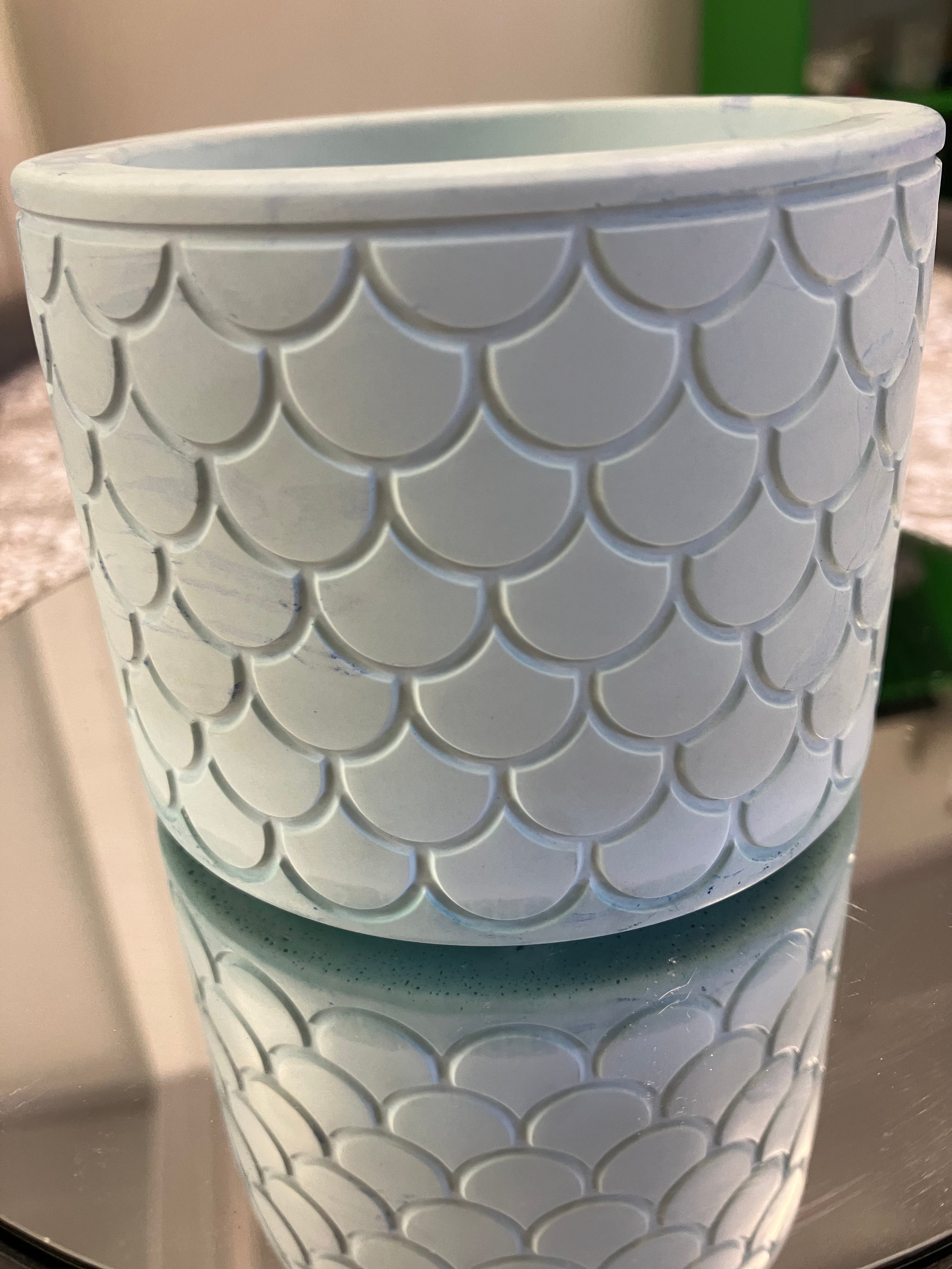 C029 - Mermaid Design Jar with Lid - 10.3CM X 8.1CM