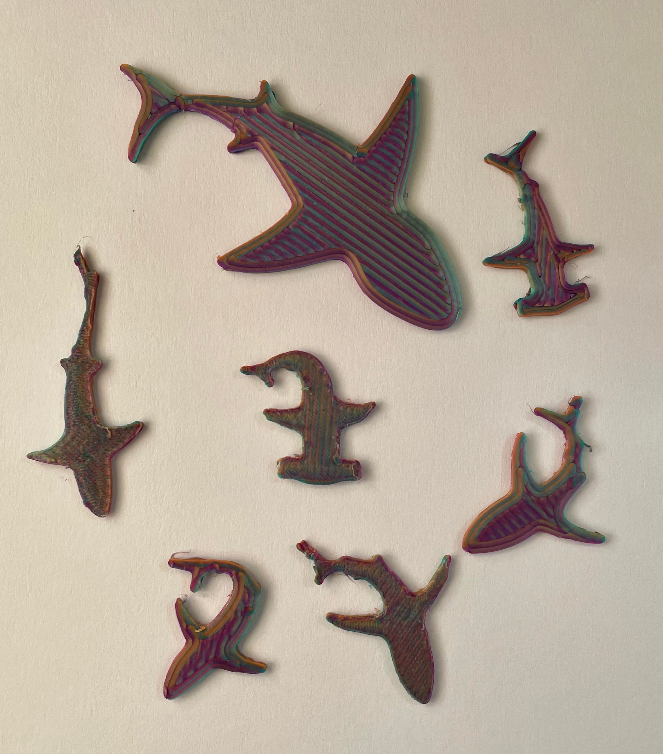 3D Gizmo's - Mini Sharks Silhouettes (7 sharks) - Purple / Rainbow