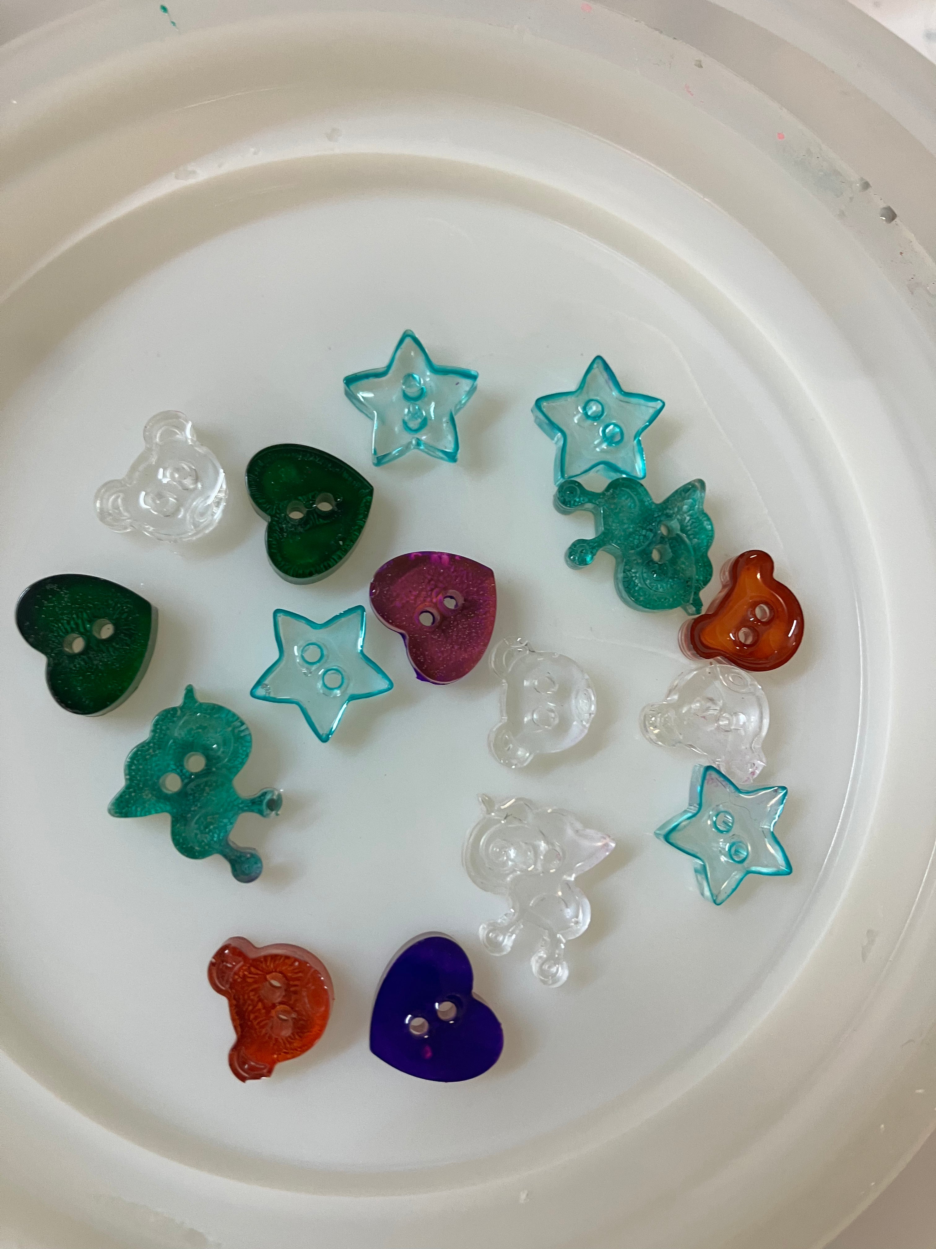 C035 - Buttons Mould - 9.3CM X 8.5CM