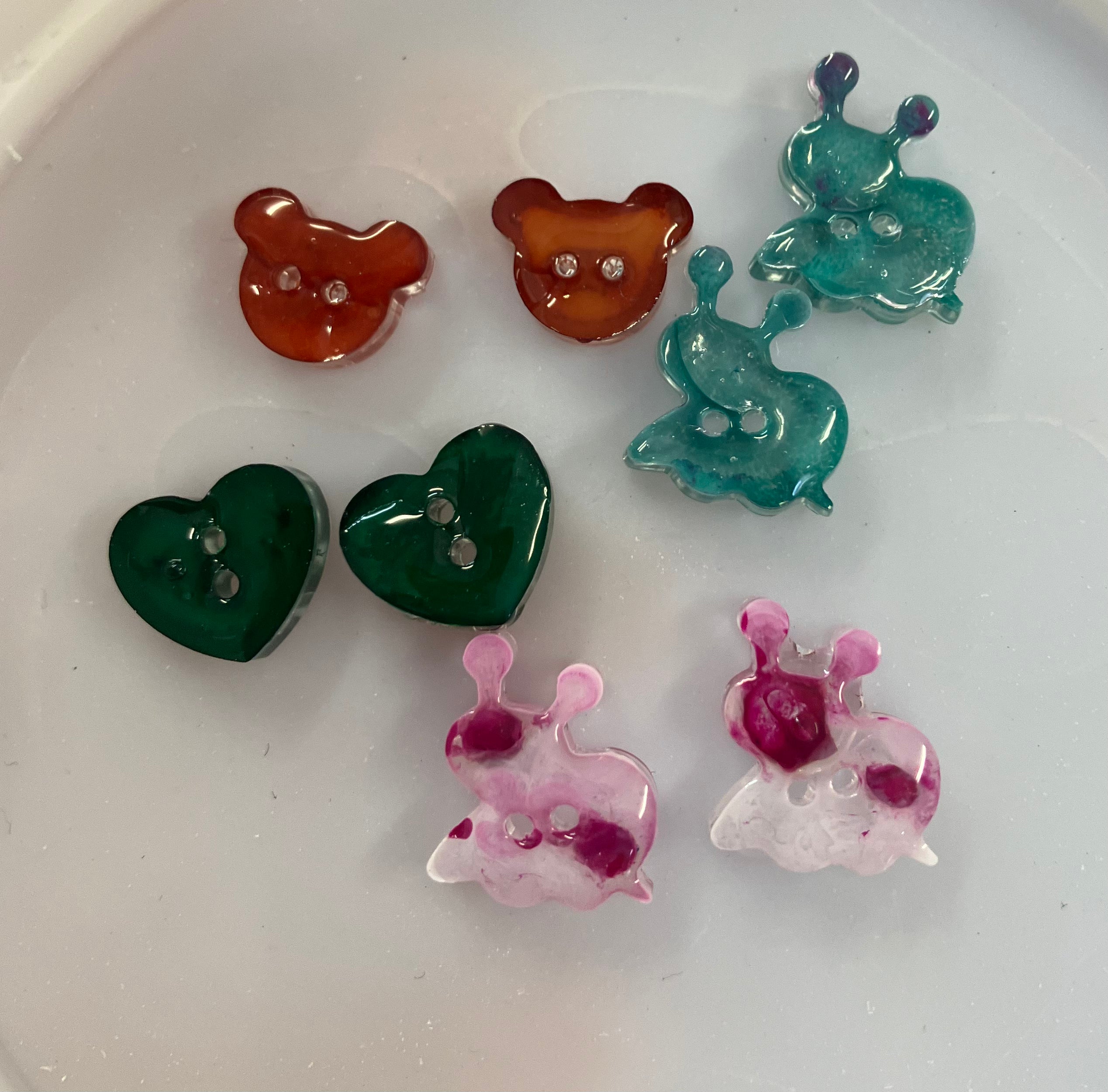 C035 - Buttons Mould - 9.3CM X 8.5CM