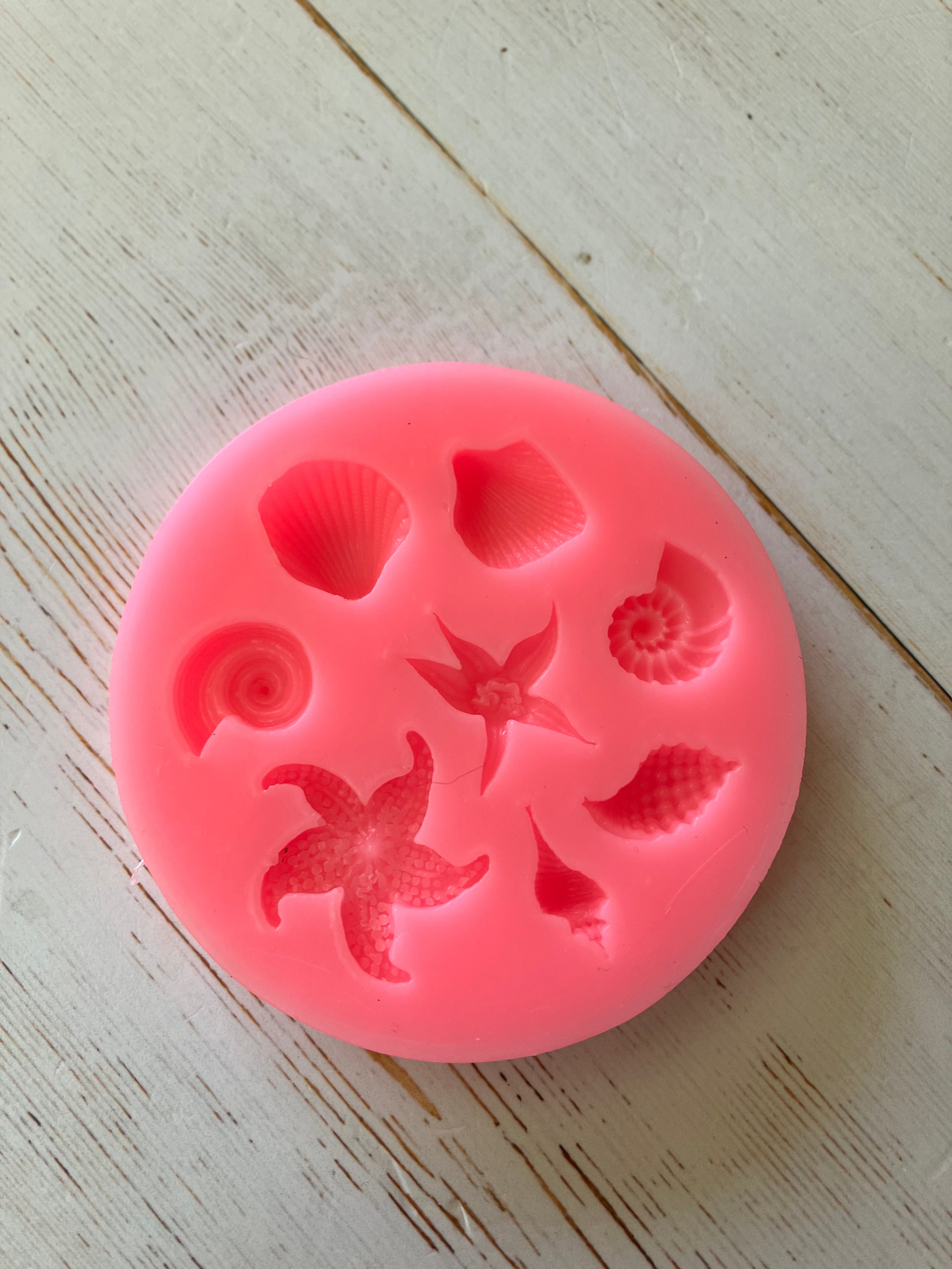C076 - Mini Shell Mould (8 shells)