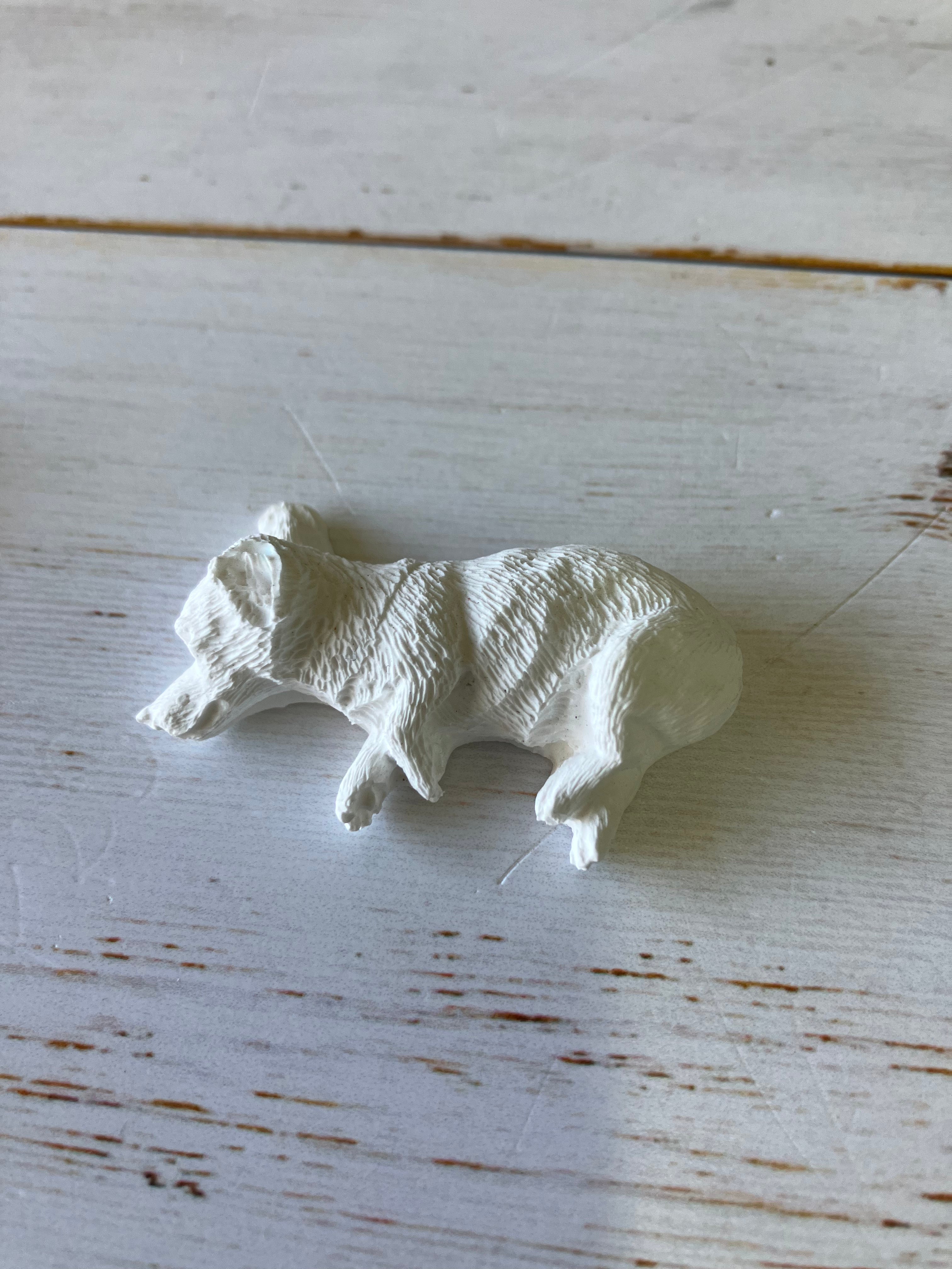 Resinite Small Side laying dog