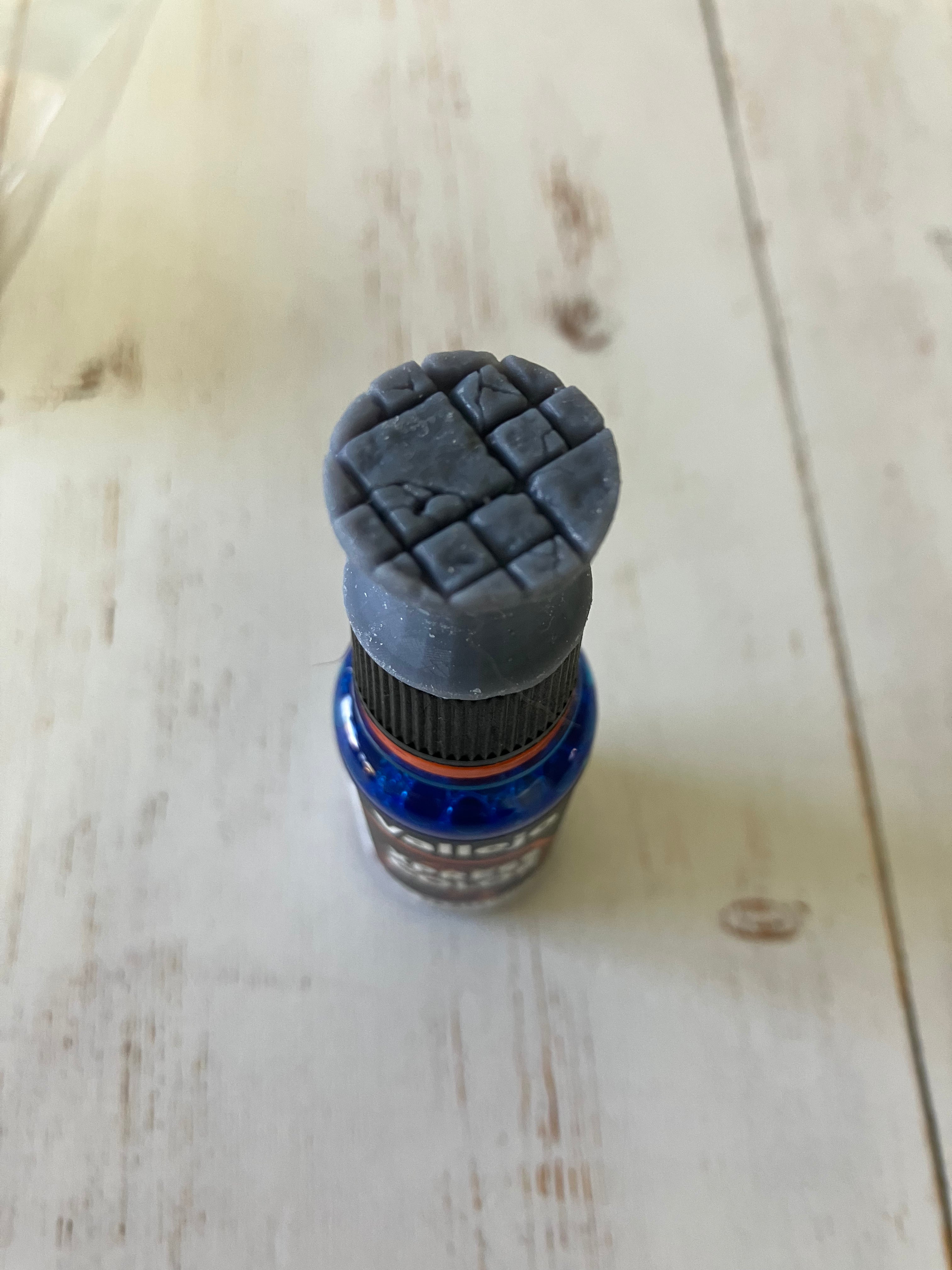 Paving Stone Topper (Fits Vallejo 18 ml  bottles) (10 pieces)