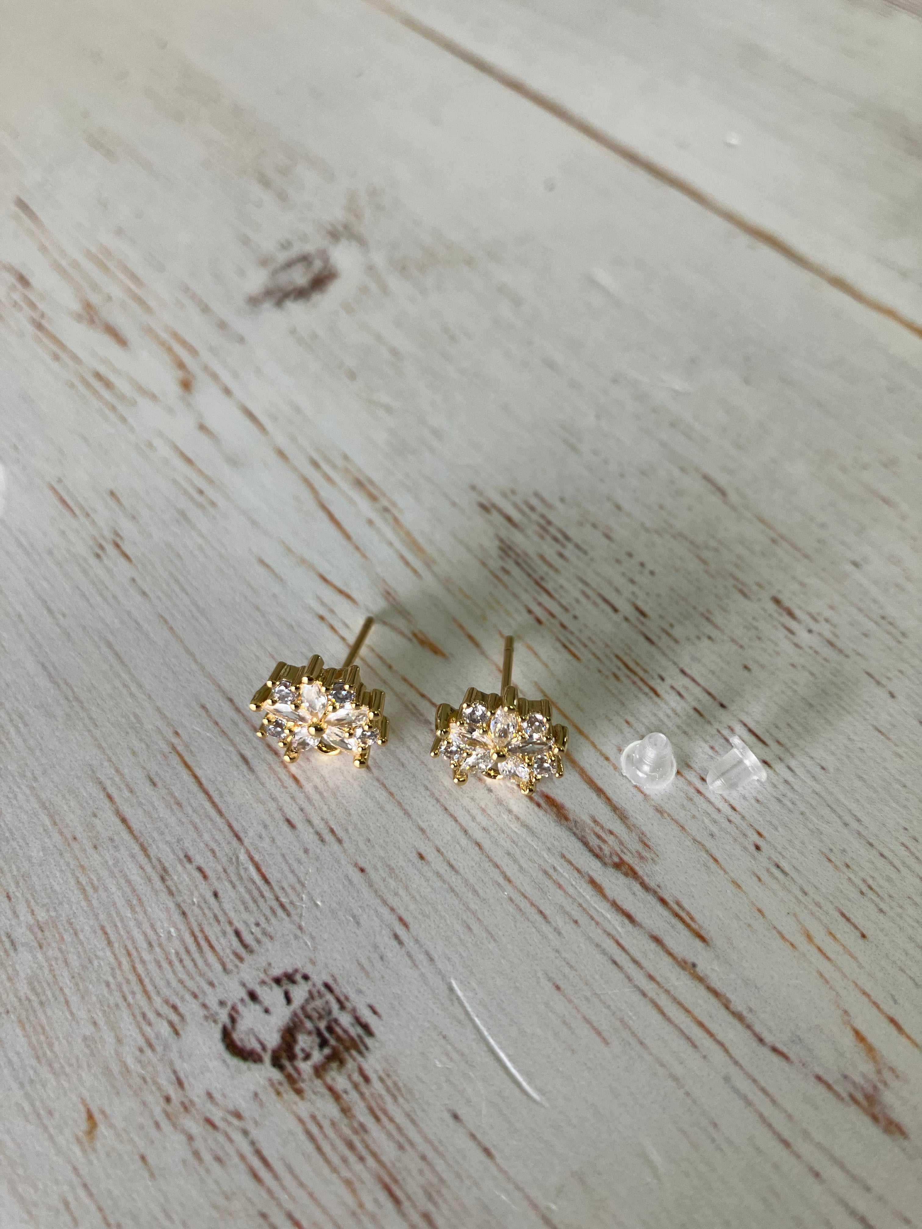Brass Cubic Zirconia Stud with plastic backs / Golden - (Pair)