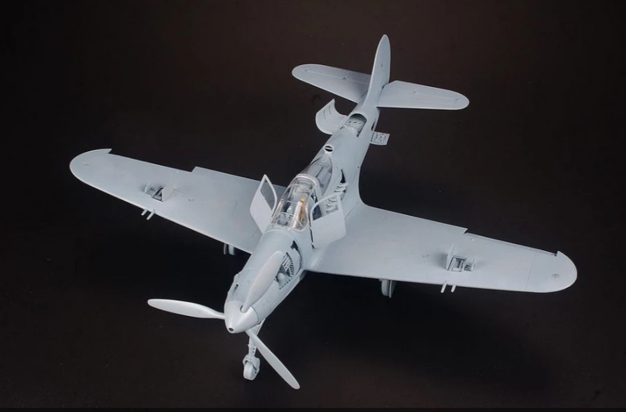 KH32013 - US Marines Bell P-39Q/N "Airacobra" Fighter