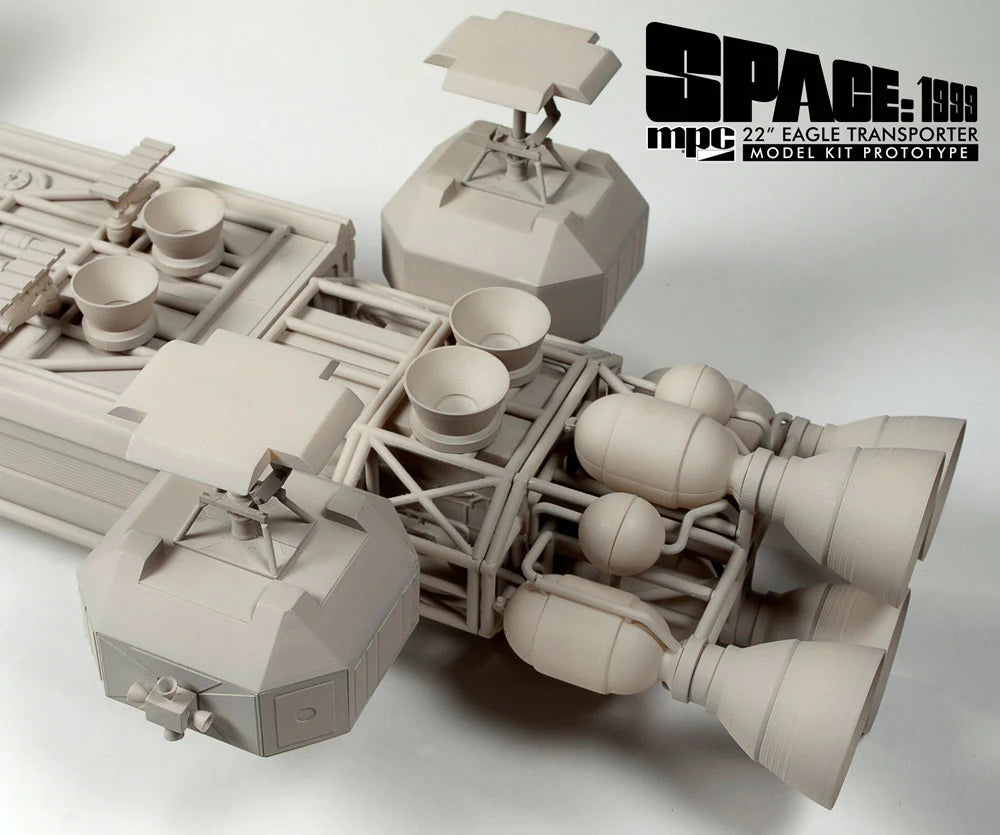 MPC825 - 1:48 Space 1999 Eagle