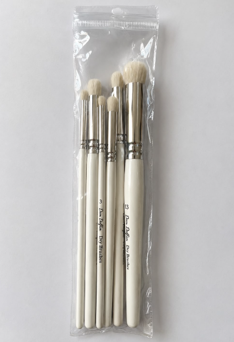 B030- 6pc Dry Brush Set - Sizes 3,5,7,9,11,13 - Includes reusable plastic pouch