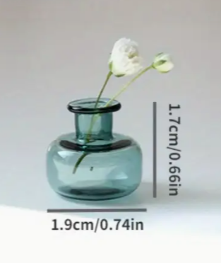 1:12 - Mini Glass Vase - sold each - Style 2