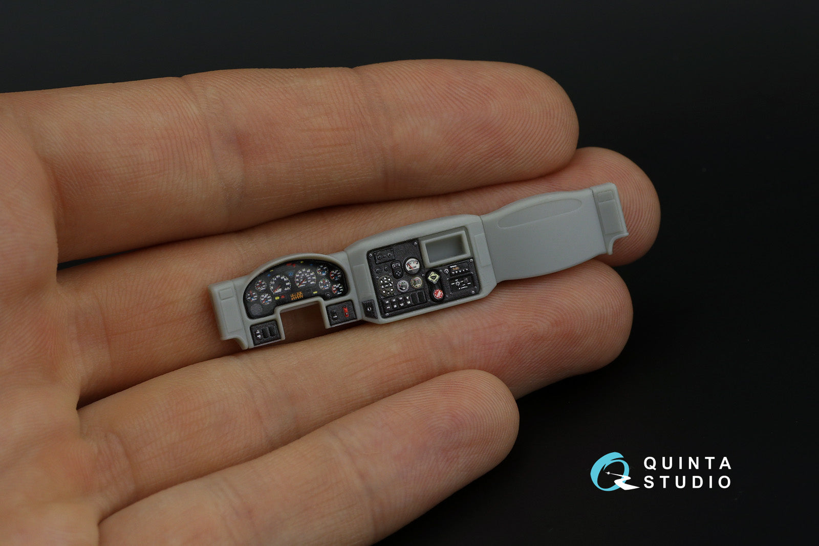 Quinta Studio - 1/35 M1224 MaxxPro MRAP QD35044 for Bronco kit