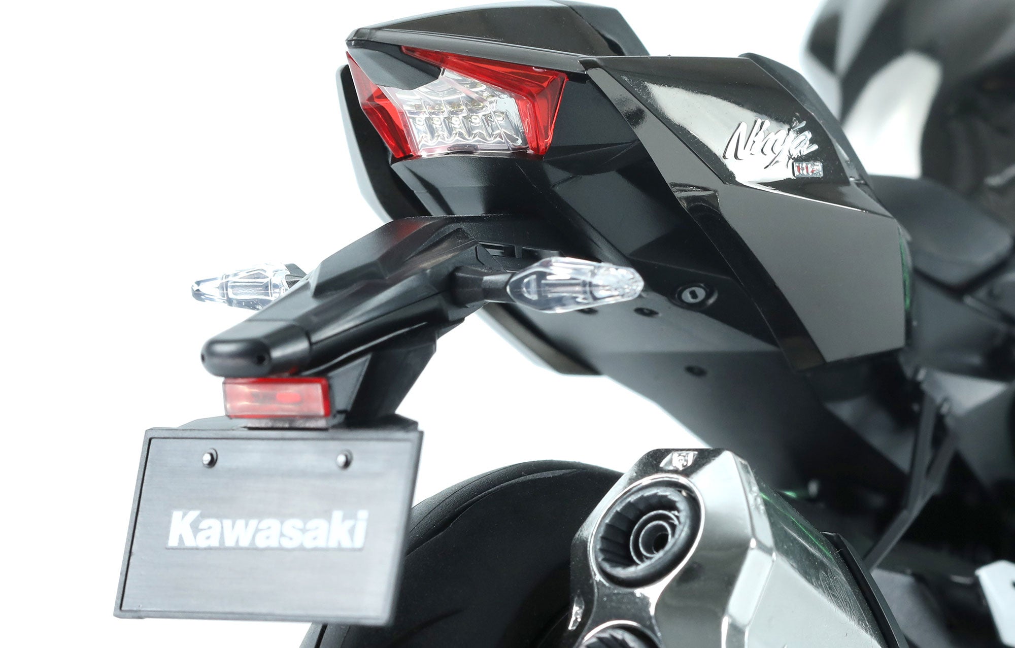 MM MT-002S - 1/9 Kawasaki Ninja H2 (Pre-coloured )
