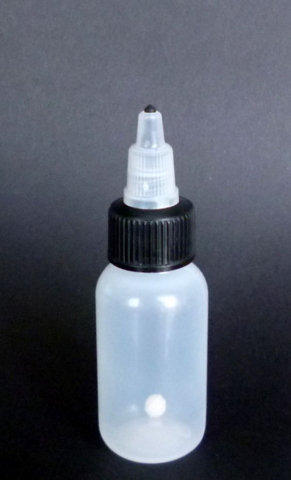 266081 - Plastic Bottle 30 ml with Lid and Shake - Stone or Bead - Solvent Resistant - Harder & Steenbeck