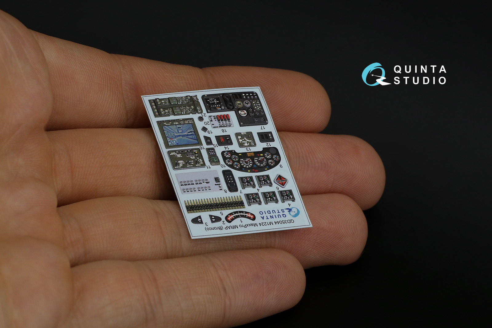 Quinta Studio - 1/35 M1224 MaxxPro MRAP QD35044 for Bronco kit