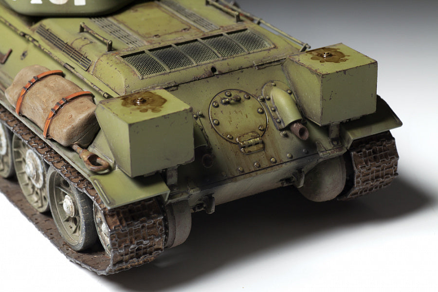 ZVA3686 - Zvezda (1/35) T34/76 mod. 1942