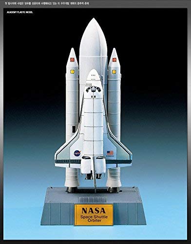 ACA12707 - Academy Space Shuttle With Rockets 1/288