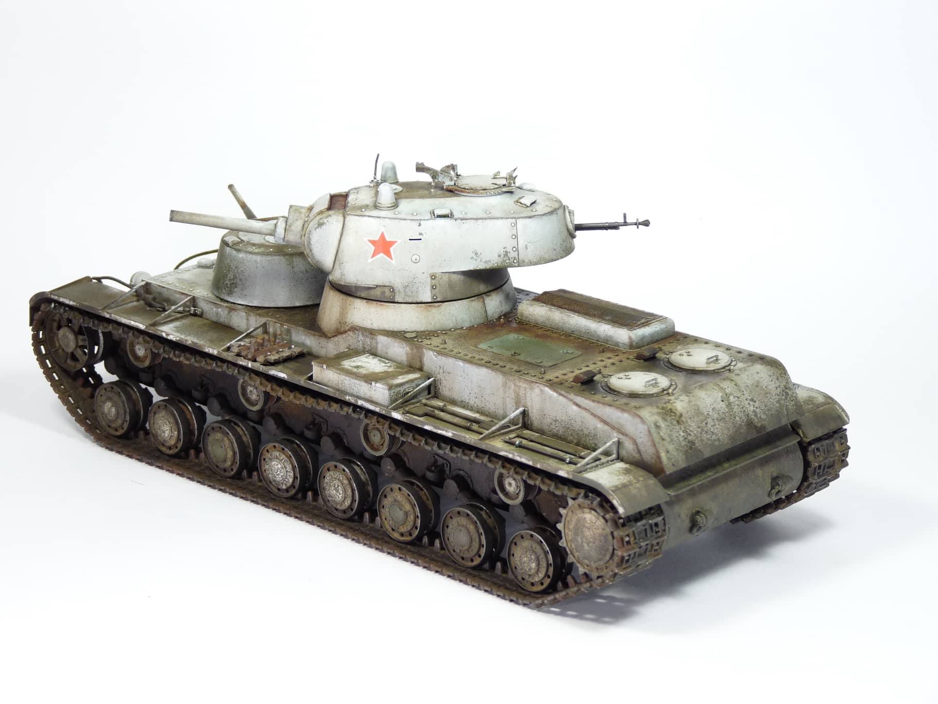 TAK2112 - Takom 1/35 Soviet "SMK" Heavy Tank