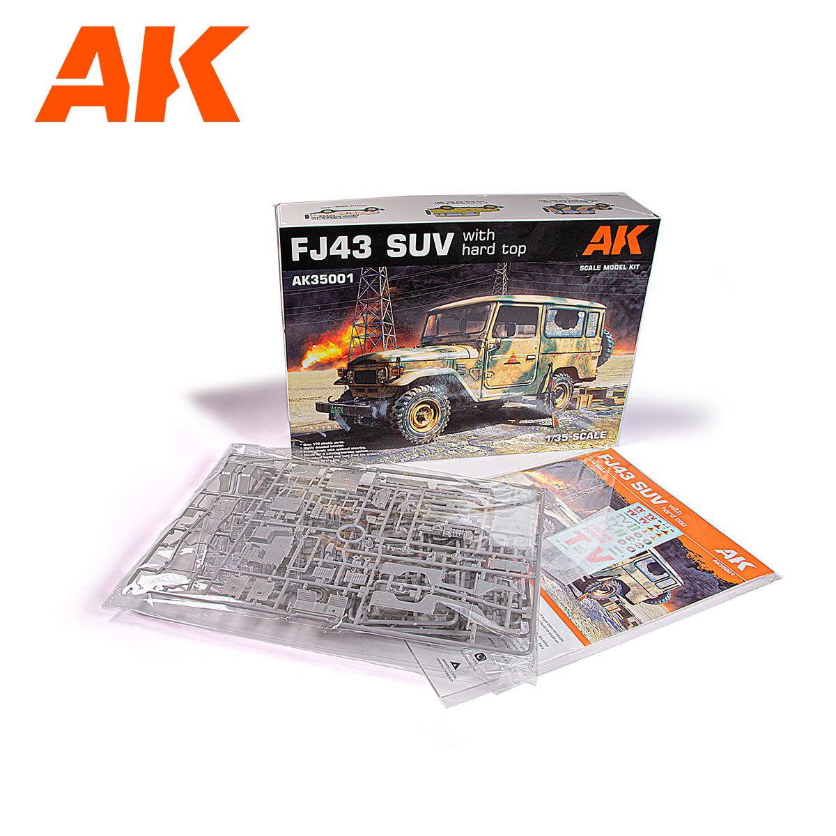 AK35001 - FJ43 SUV with hard top - 1/35