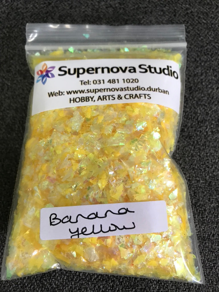 Banana Yellow - Shell Flakes for Resin - +/- 30 grams
