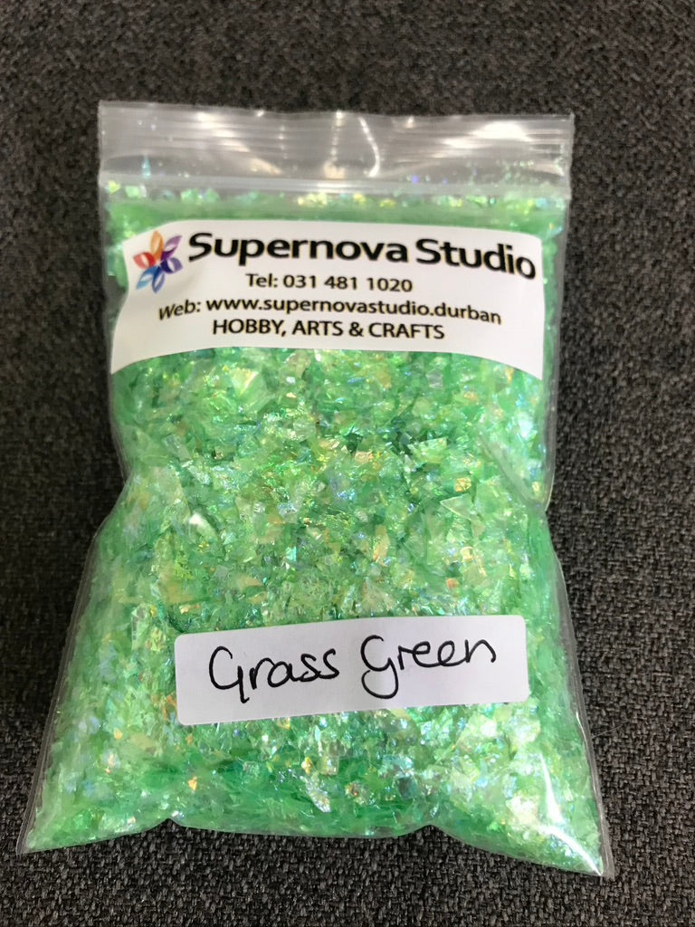 Grass Green - Shell Flakes for Resin - +/- 30 grams