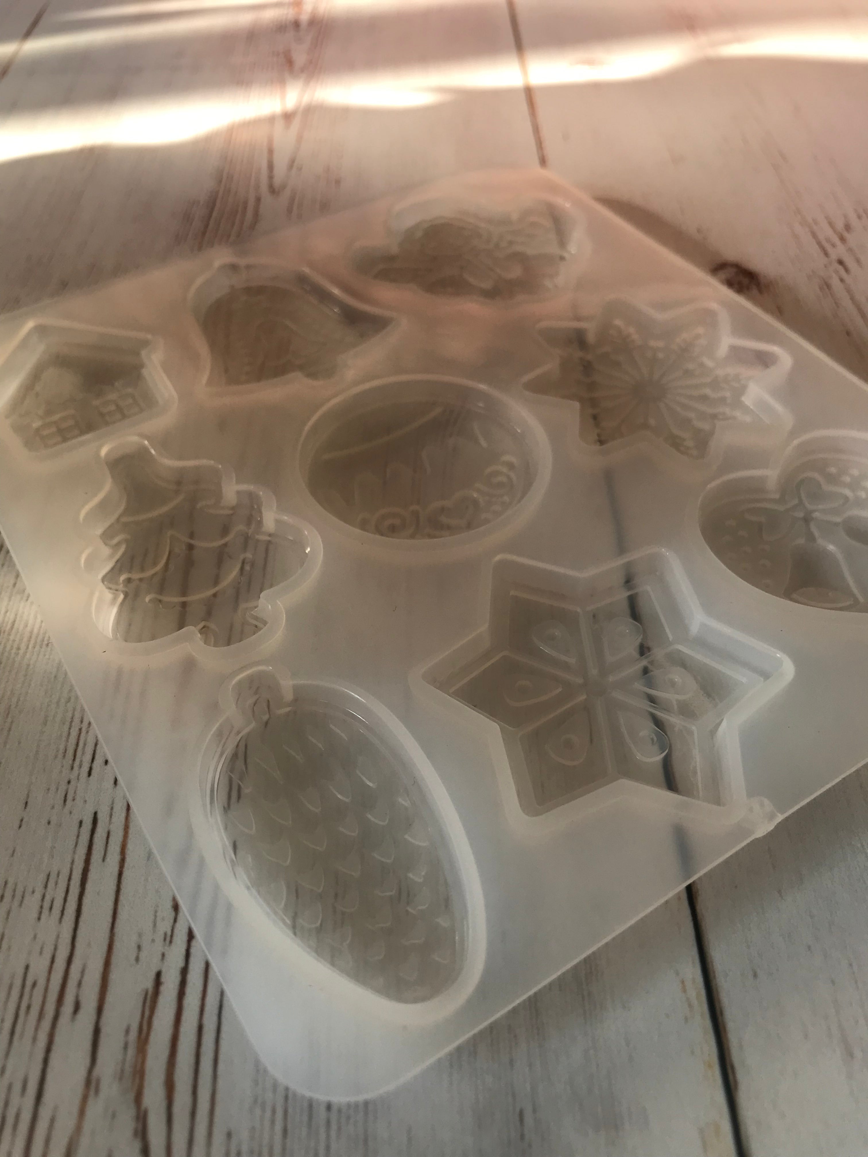 C012 - Christmas Silicone Mould - Shallow (9 shapes)