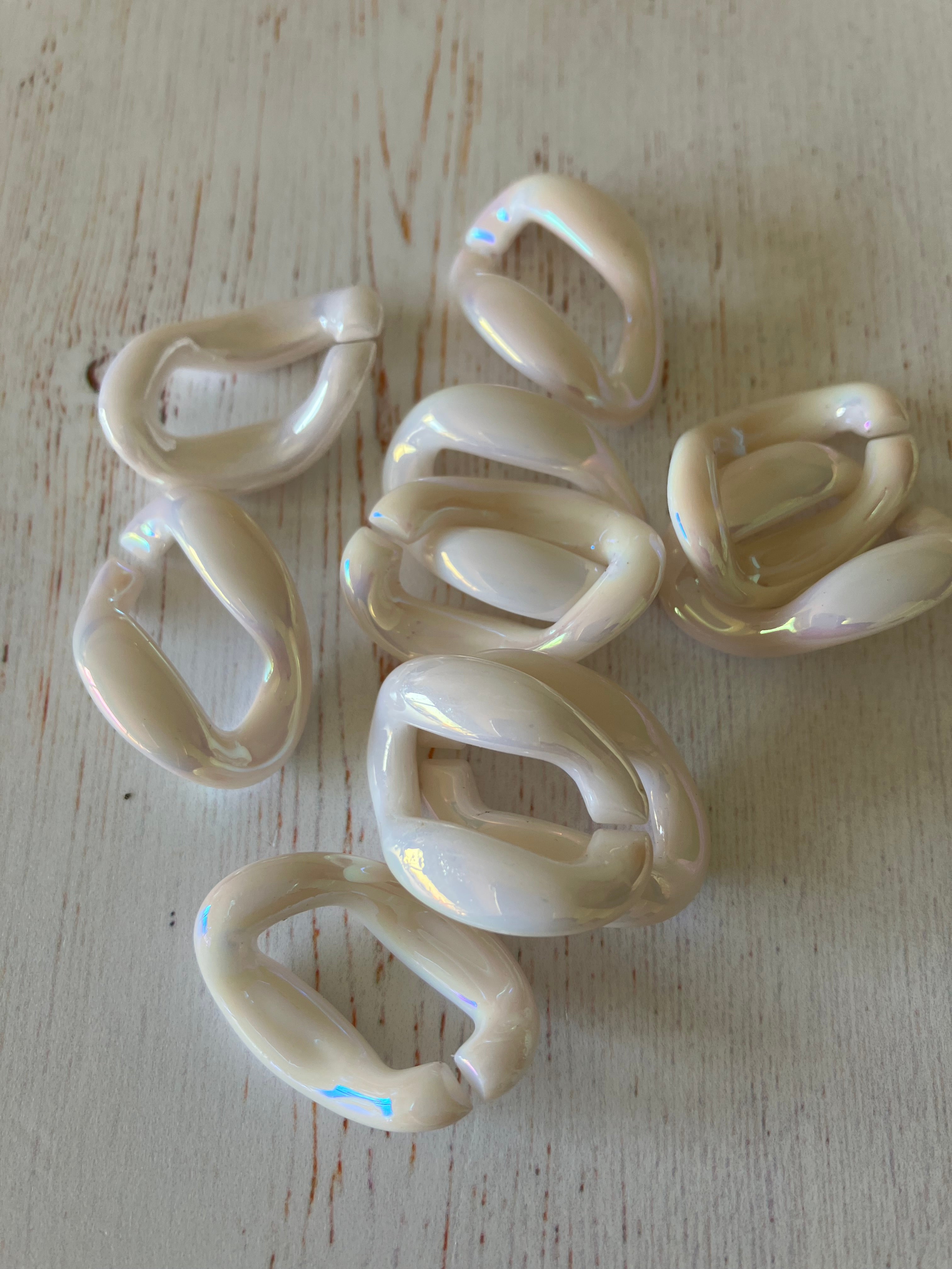 Acetate Resin Finding set - Mother of Pearl Chain Link ( 1 Pair)