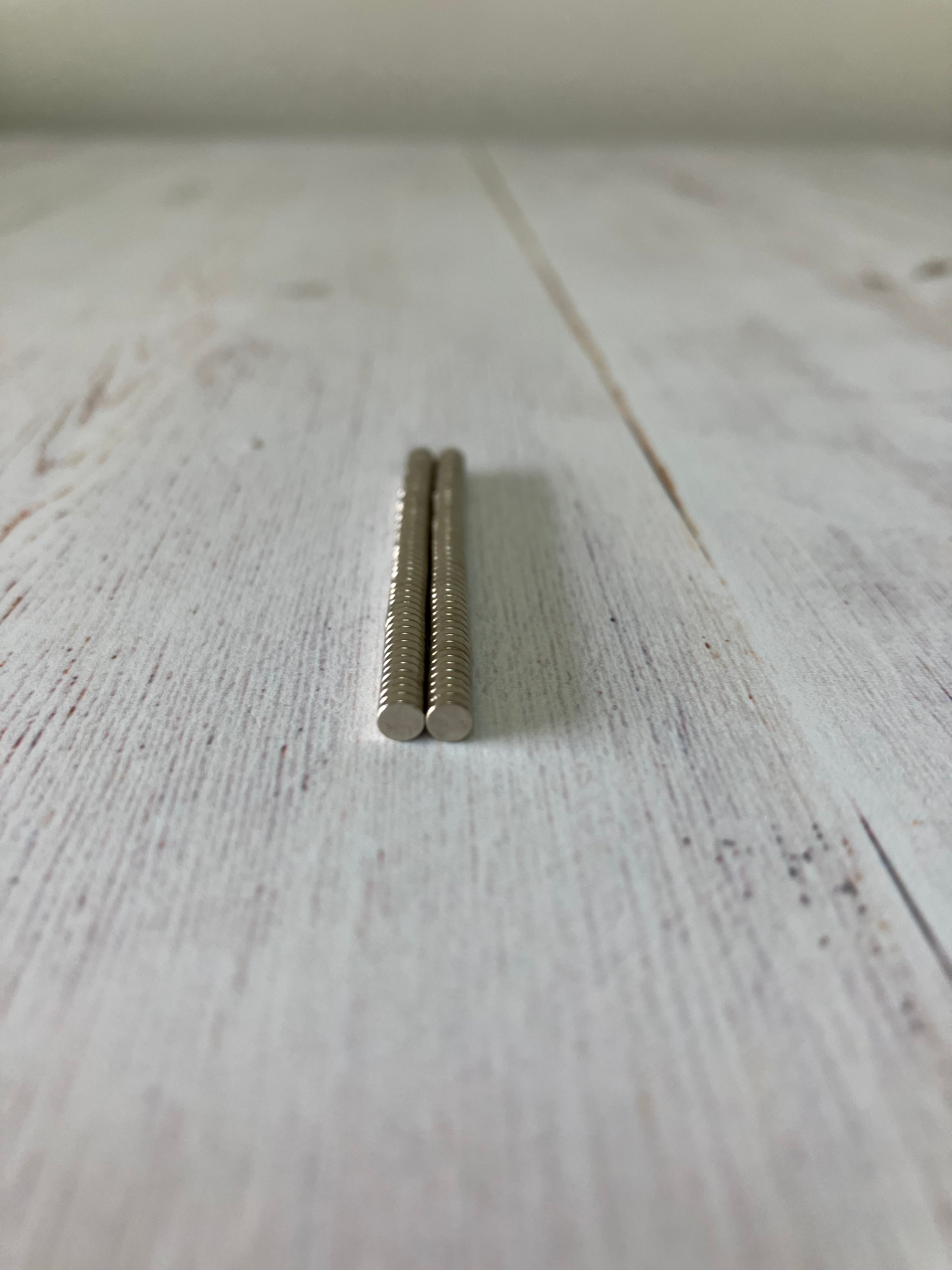 Neodymium Magnets N38 - 3x1mm - set x 100