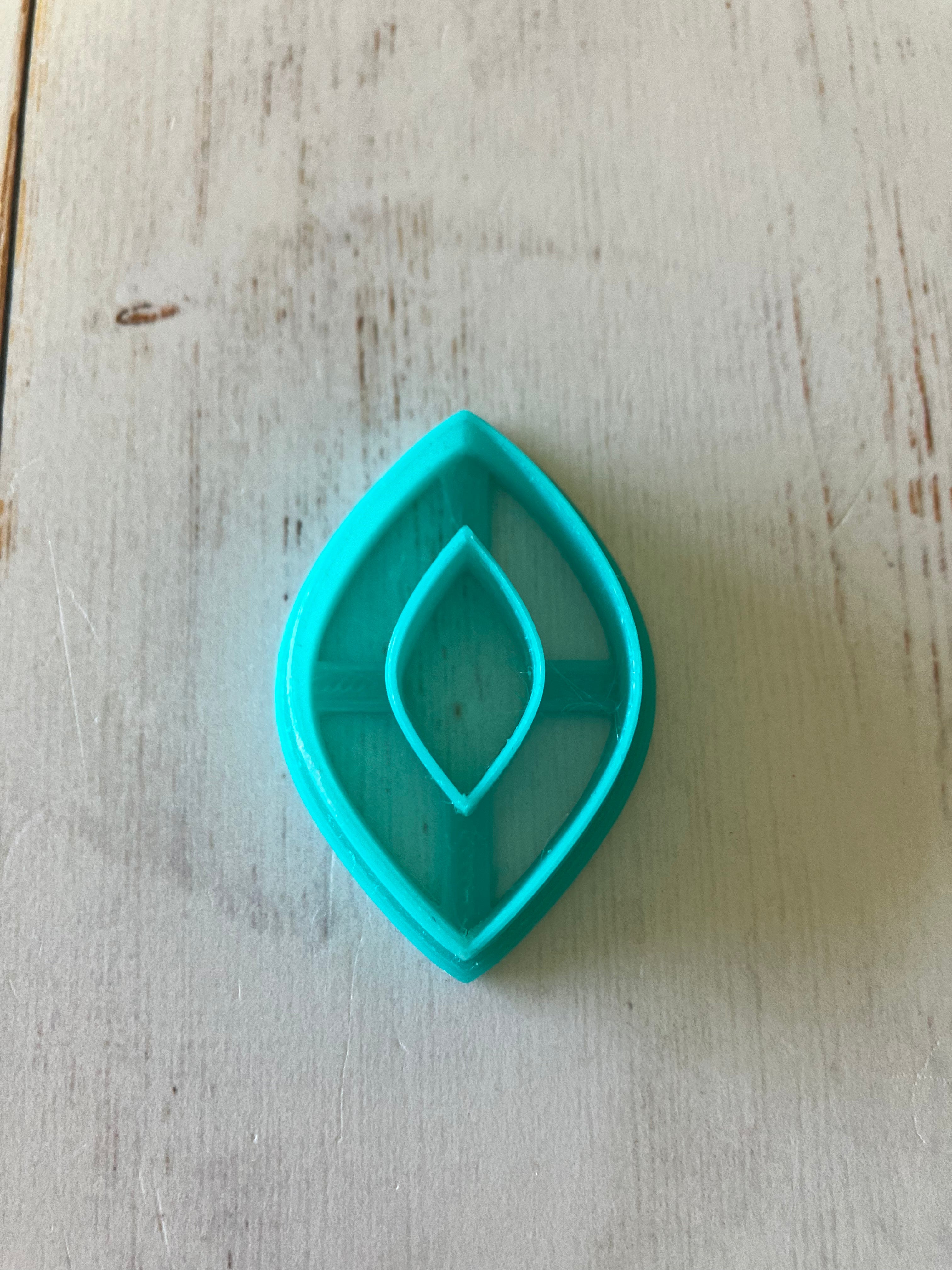 3D Gizmo's - Pointed Oval Donut Cutter