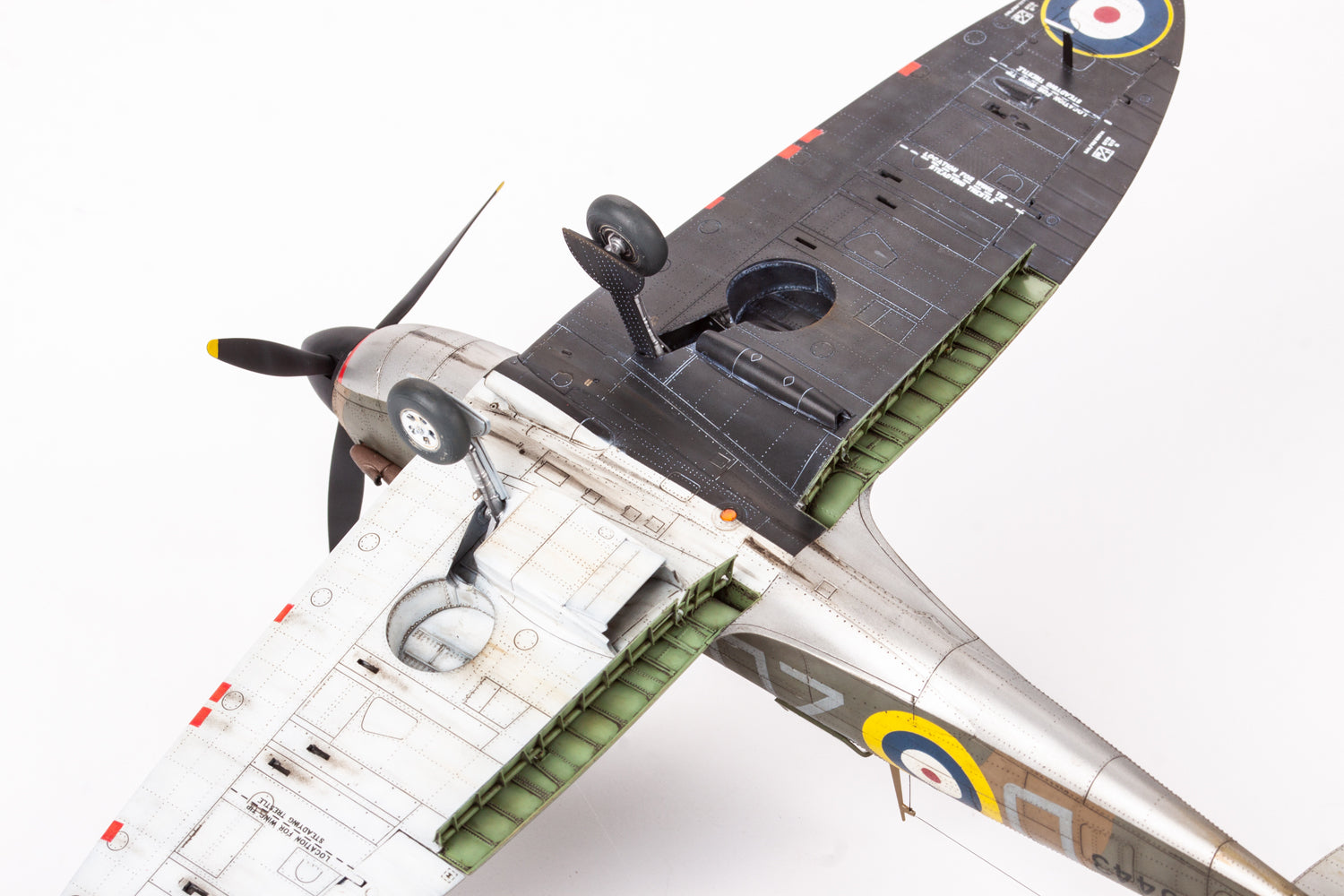 ED11143 - Eduard 1/48 - The Spitfire Story, "Sailor Malan" Dual Combo