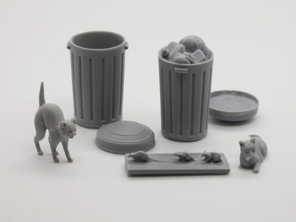 MAC35180- Garbage Cans, Cats and Rats