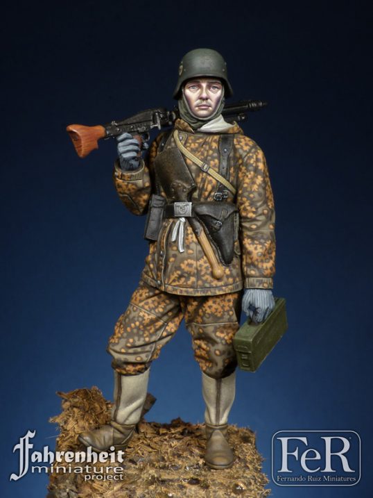 STH00003 - MG-42 Gunner, 1944 (Scale 1/24)