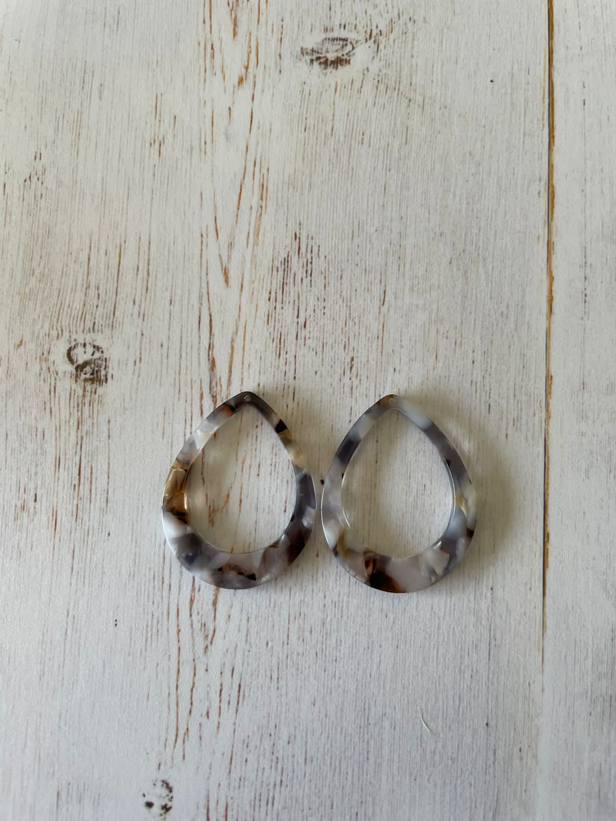 Acetate Resin Pendant Teardrop Coconut Brown ( 1 Pair)