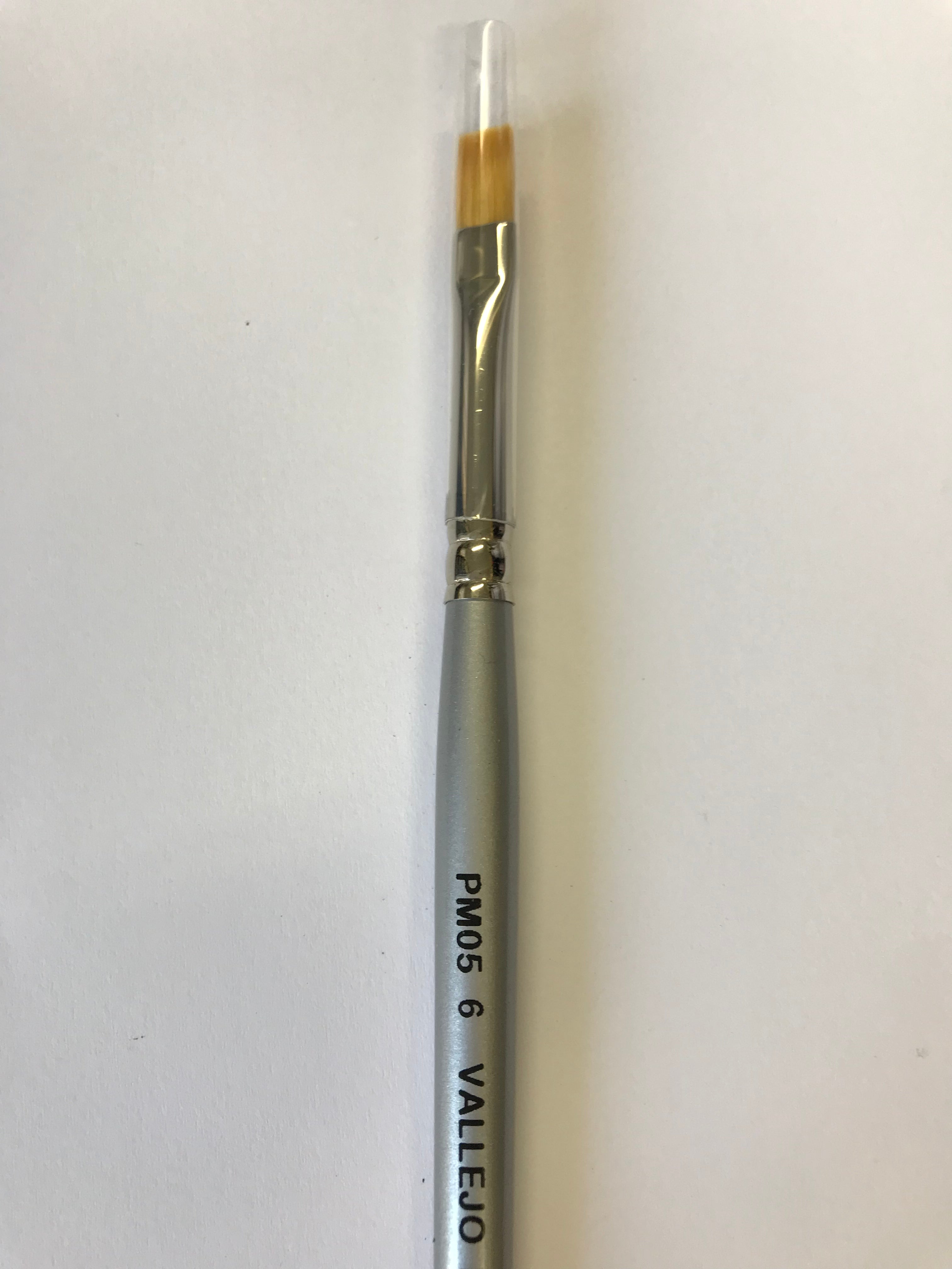 PM05006 FLAT RECTANGULAR BRUSH NO. 6 - Vallejo Paint Master