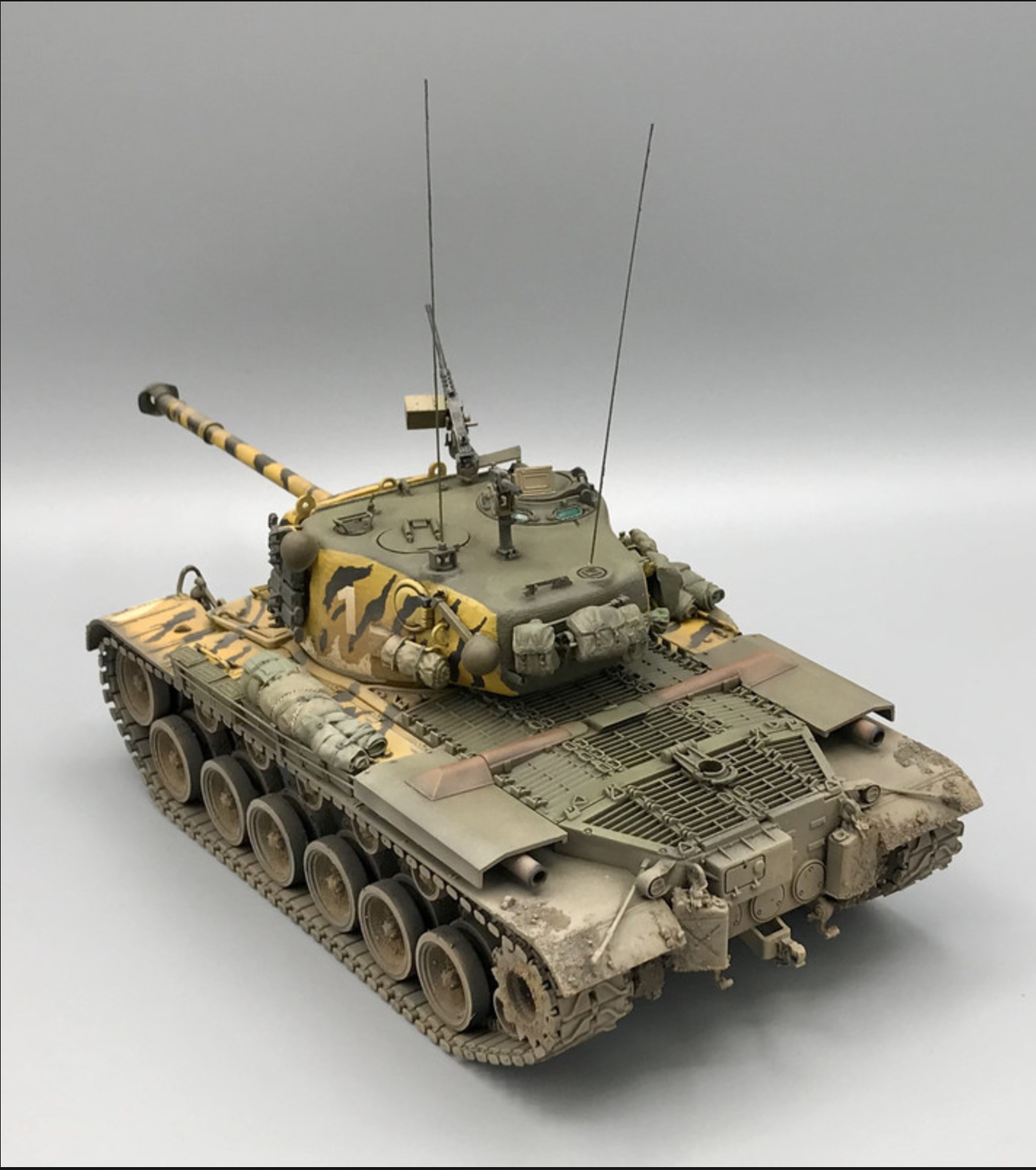 DR9147 - 1/35 M-46 Patton