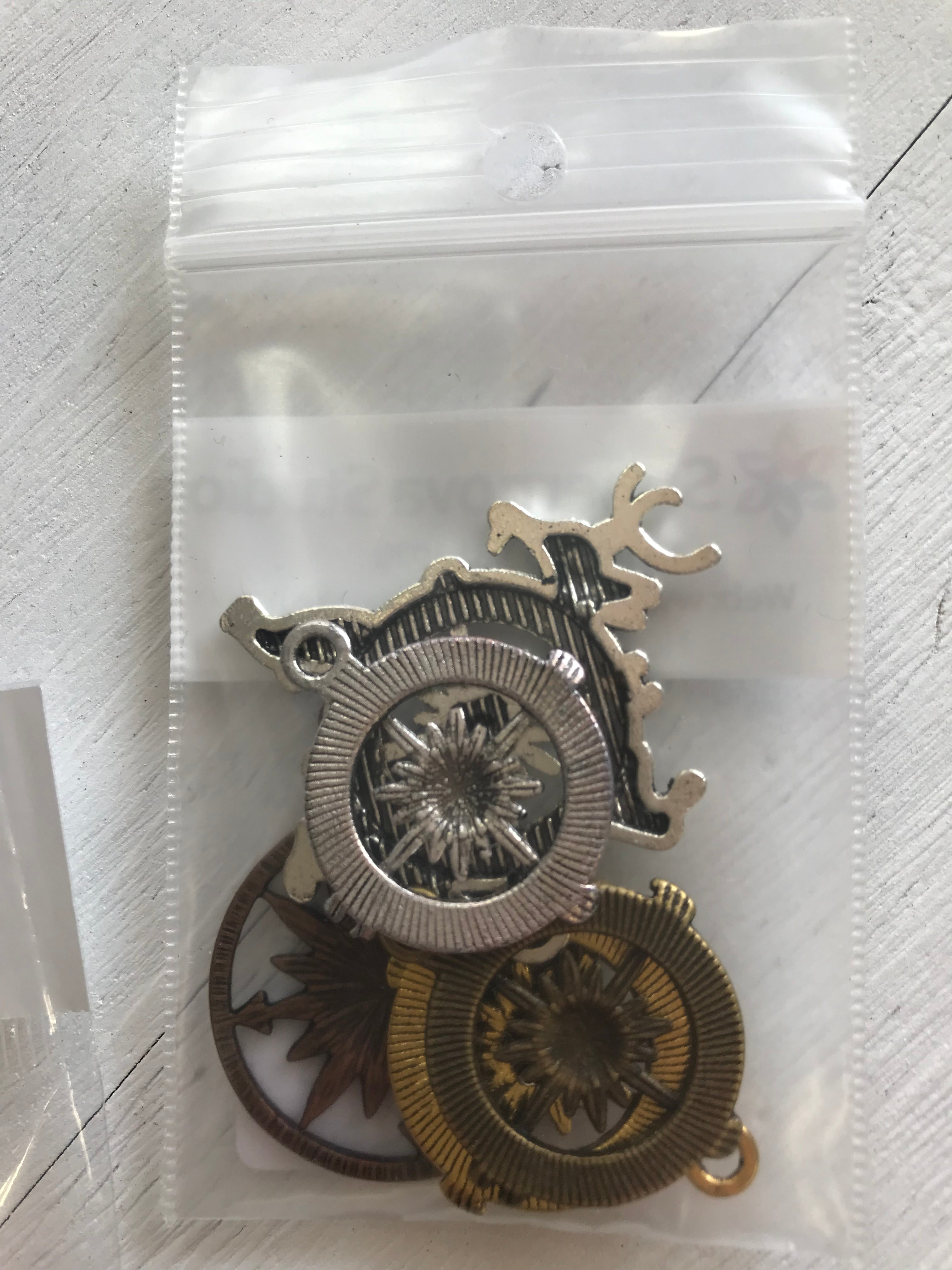 Compass Beads  - 5 pcs