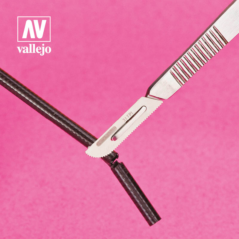 T06008 - Precision Saw Set (0.24mm) - Vallejo Tools