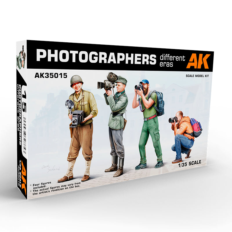 AK35015 - PHOTOGRAPHERS (DIFFERENT ERAS) 1/35