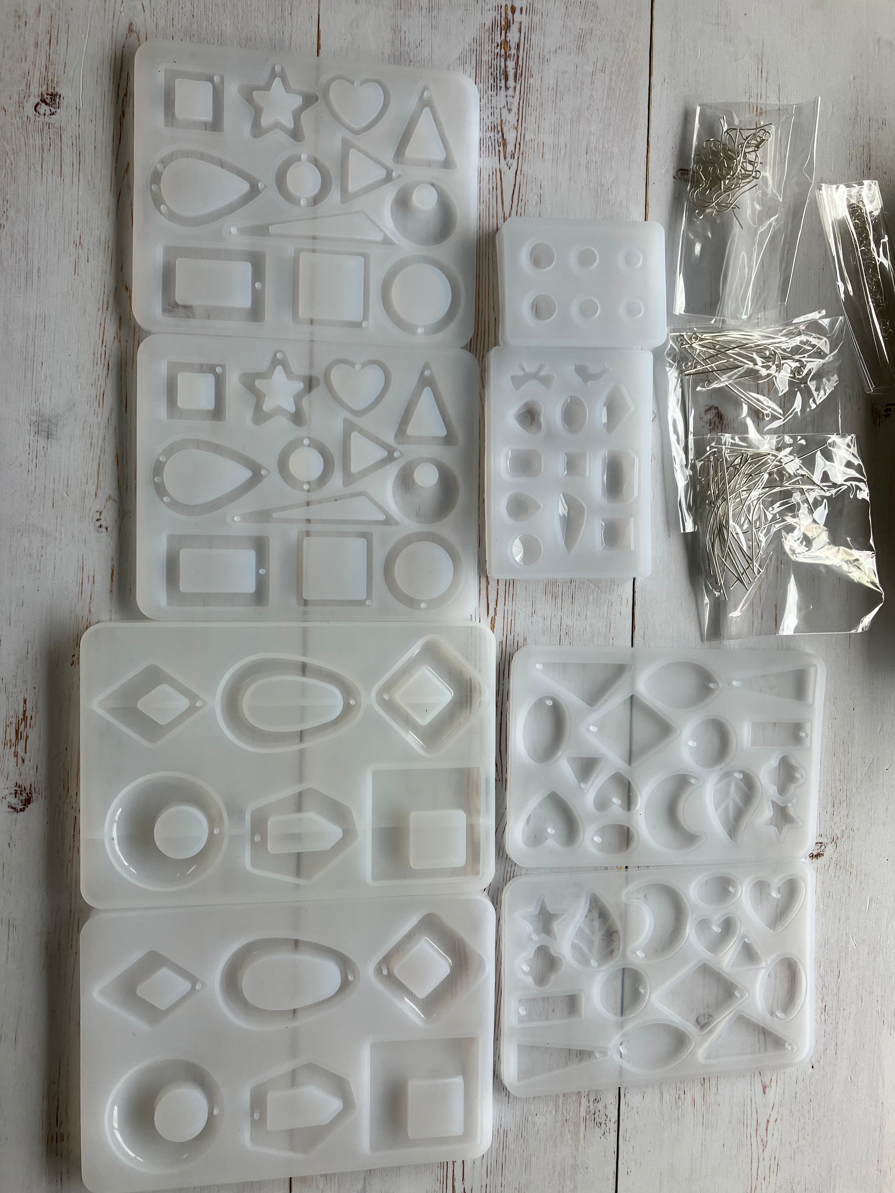 C069 - Bead, Earring and Pendant Mould Kit