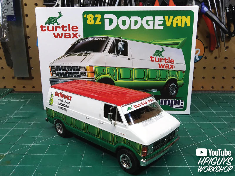 MPC943M - 1:25 1982 Dodge Van Custom (Turtle Wax)